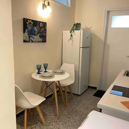 Modern 2 Bedroom In Corfu Town *